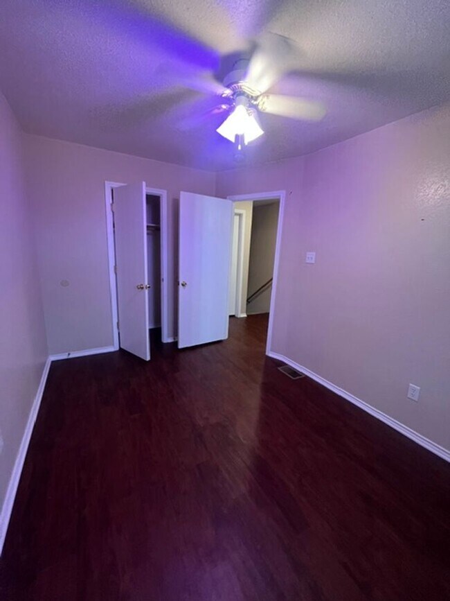 Building Photo - 4411 Abigail Dr