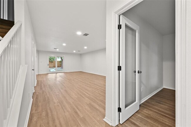 Building Photo - 2217 Riker Ridge Trail