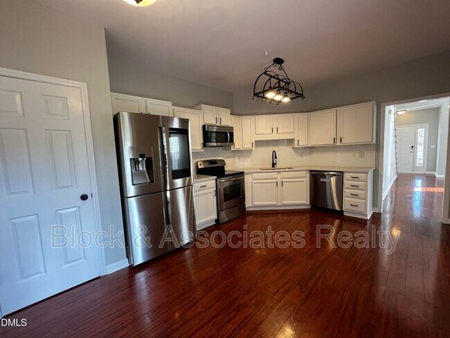 Foto del edificio - 2816 Rainford Ct