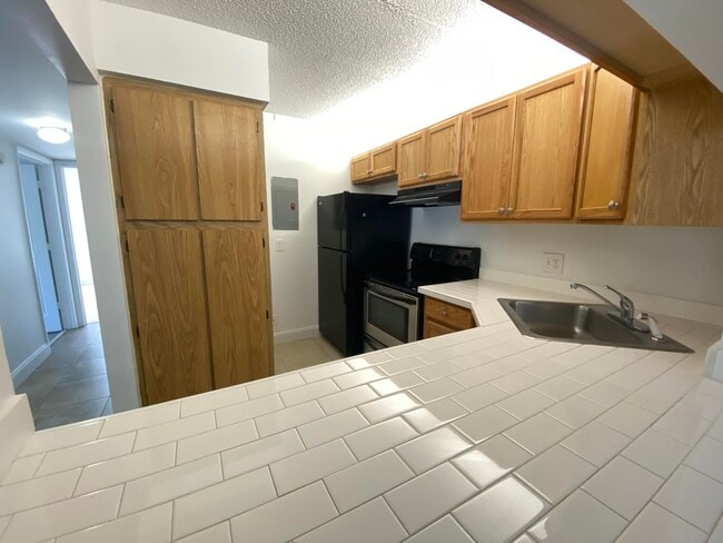 Building Photo - 1107 Green Pine Blvd