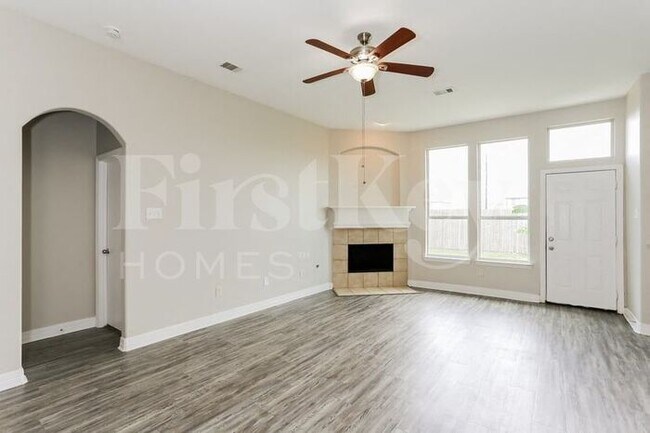 Building Photo - 23615 Mesquite Trail Ln
