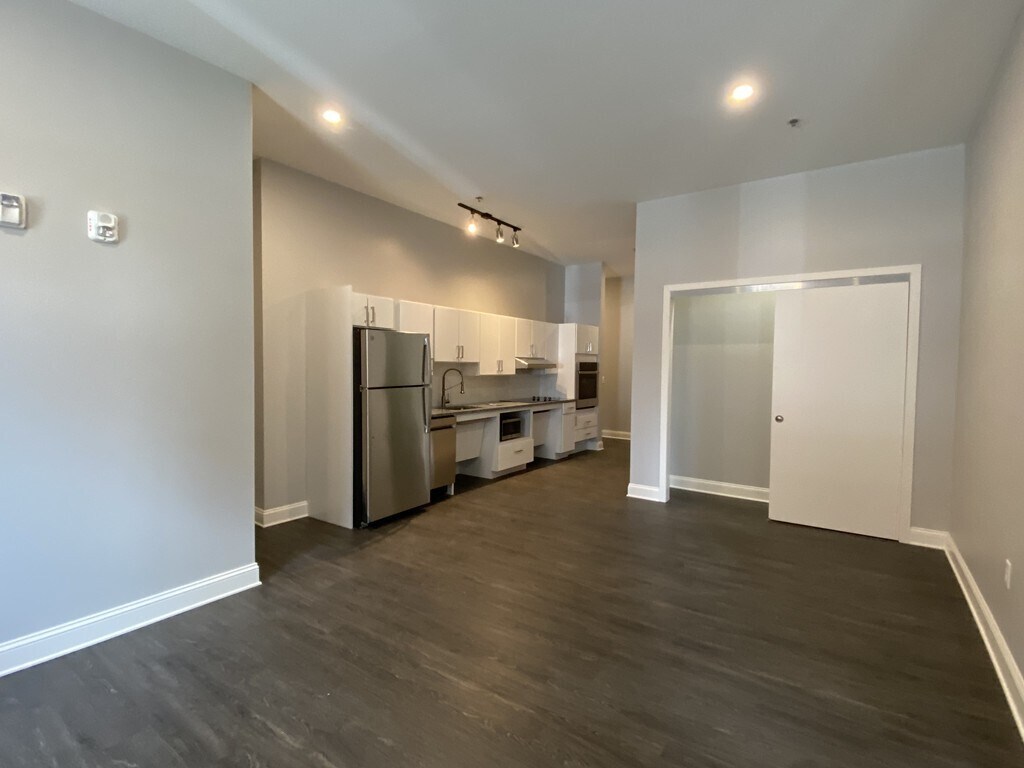 113 Broad St Unit Handicapped, Lynn, MA 01902 Apartment for Rent in Lynn, MA