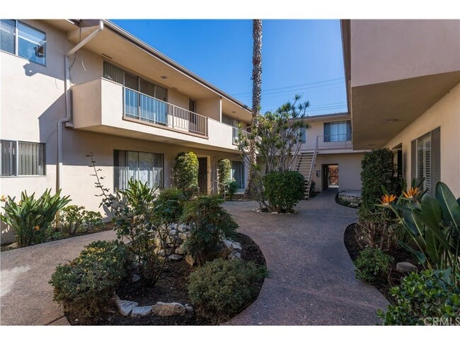 Foto del edificio - 840 Cedar Ave