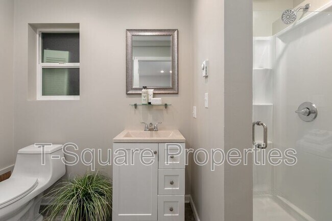 Foto del edificio - 7748 Corliss Ave N