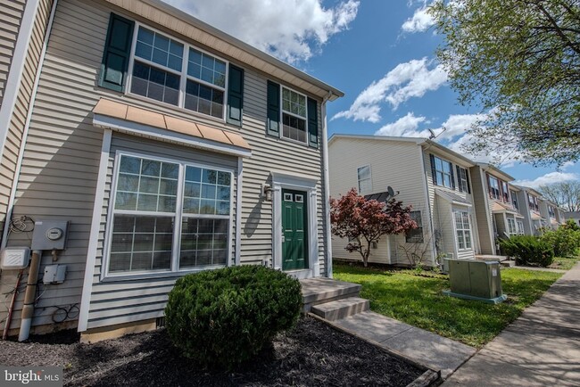 Building Photo - 2926 Sorrell Ct