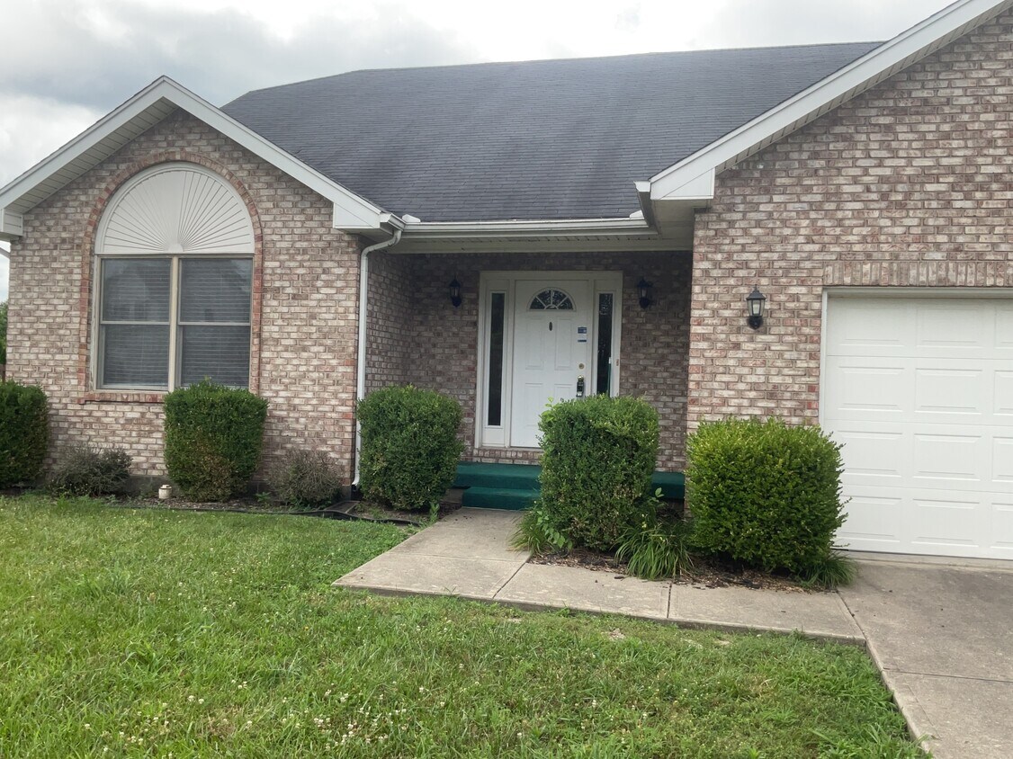 Foto principal - 5692 Cottonwood Ct