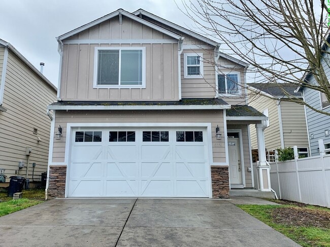 DON'T MISS THIS ONE... - Quiet, 4 bedroom... - DON'T MISS THIS ONE...  - Quiet, 4 bedroom... House