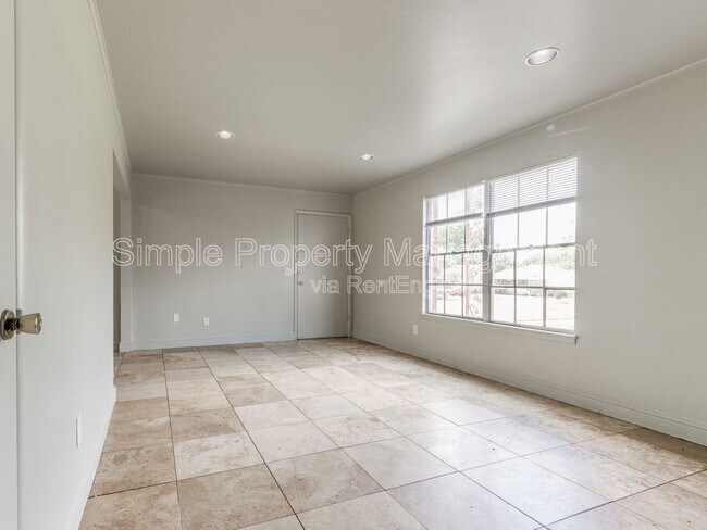 Foto del edificio - 2934 NW 32nd St