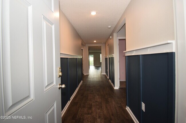 Foto del edificio - 11513 Stickleback Ln
