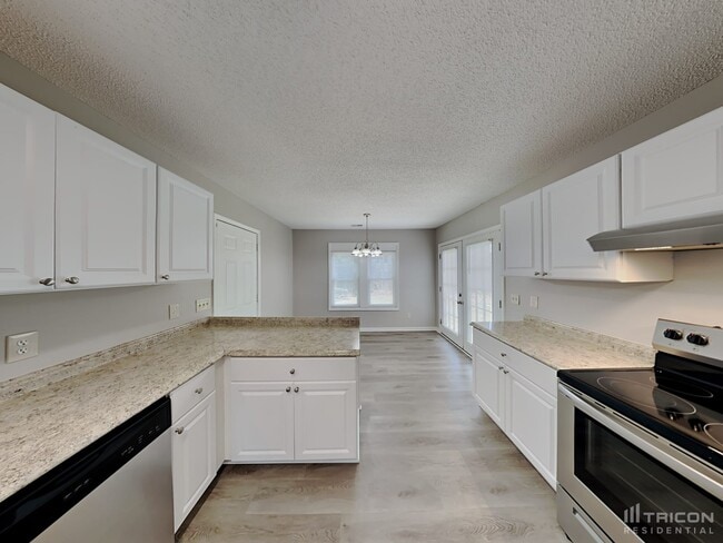 Building Photo - 13 Sutters Mill Ct