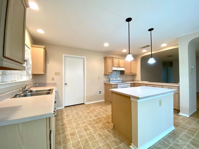 Foto del edificio - 10038 Silverbrook Pl
