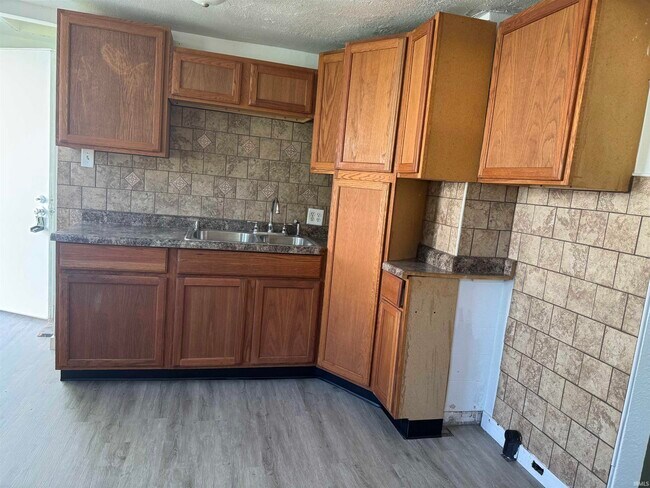 Foto del edificio - 2110 E Yale Ave