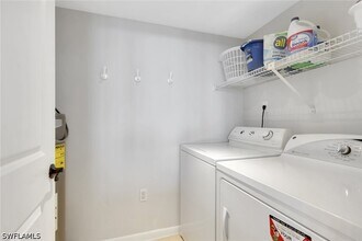 Building Photo - 10420 Gulf Shore Dr