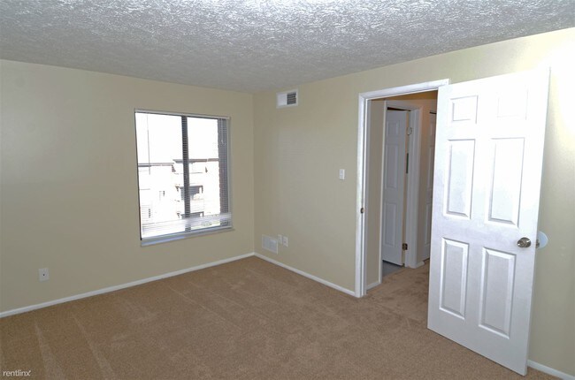 Building Photo - 1280 Highfield Ct