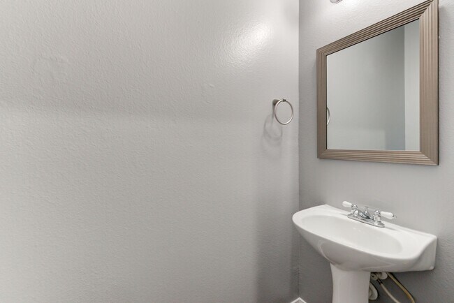 Building Photo - 20910 Hall Colony Ct