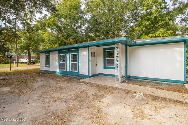 Foto del edificio - 226 Milray Ln