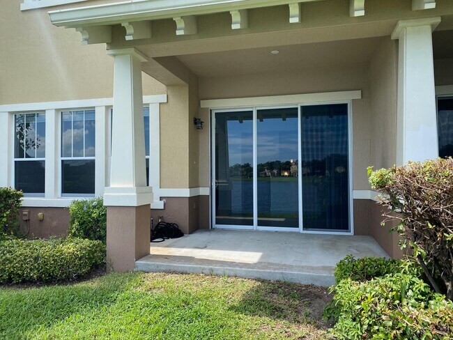 Building Photo - 1770  MissionCourt 2 West Palm Beach Fl 33401