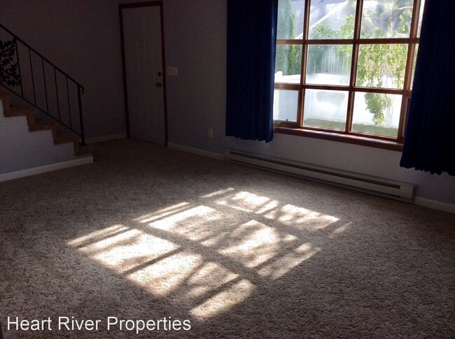 Building Photo - 2 br, 2.5 bath House - 1347 Sims St
