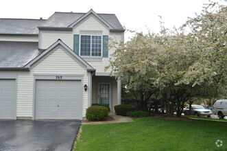 Building Photo - 703 Blossom Ct