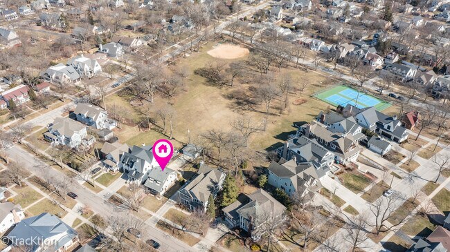 Foto del edificio - 5313 Lyman Ave