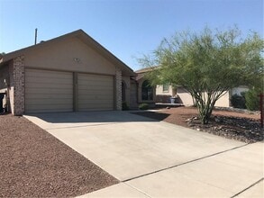 Building Photo - 7532 Le Conte Dr