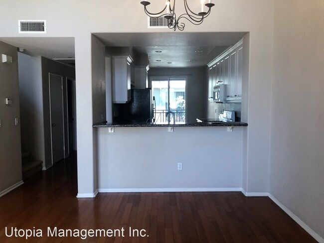 Building Photo - 3 br, 3 bath House - 8838 Spectrum Center ...