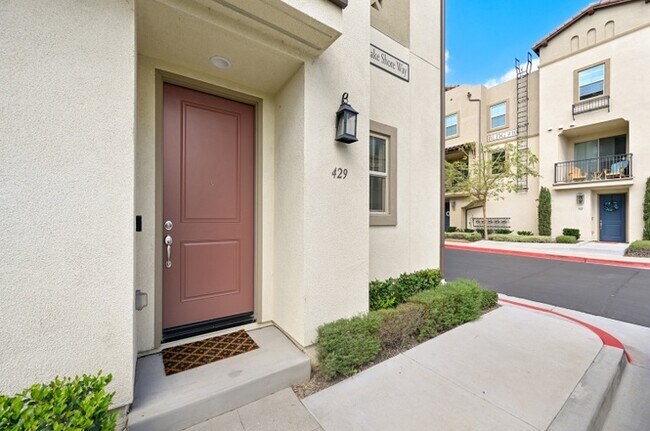 Foto del edificio - 429 Lake Shore Way