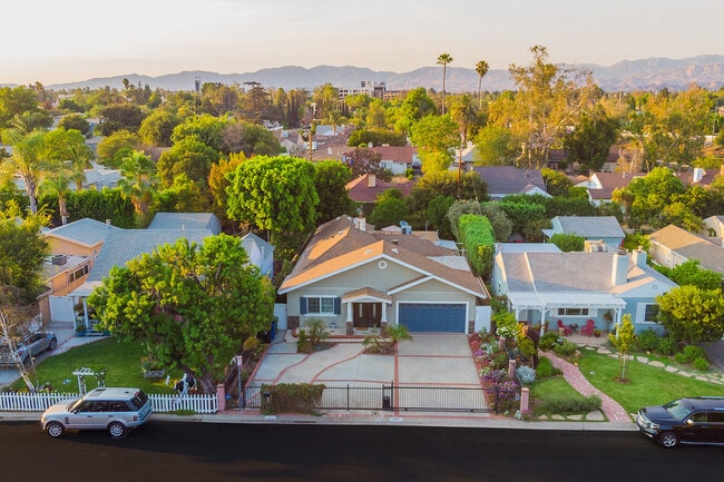 Foto del edificio - 11953 Collins St
