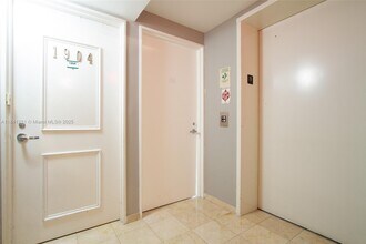 Building Photo - 5900 Collins Ave