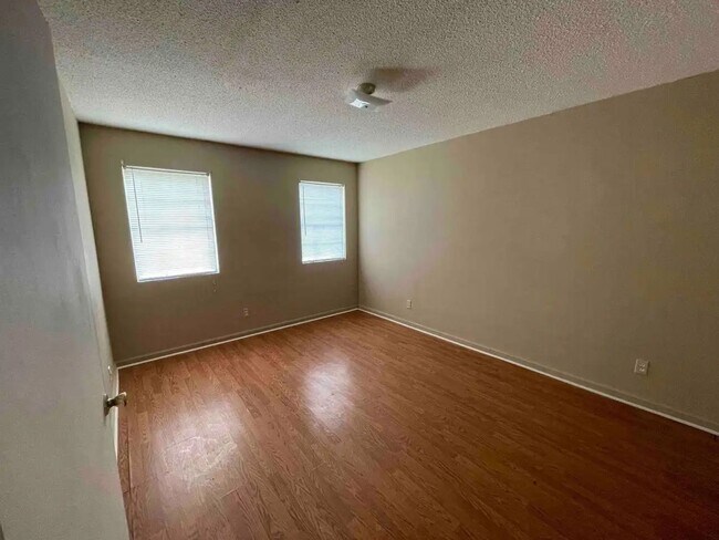 Foto del edificio - Royal Ridge