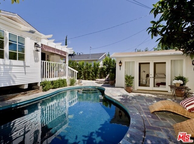Foto principal - 9052 Harland Ave