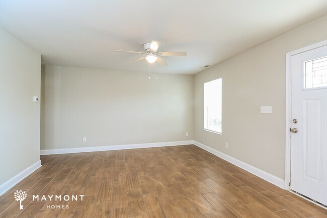 Foto del edificio - 315 E Georgia Ave