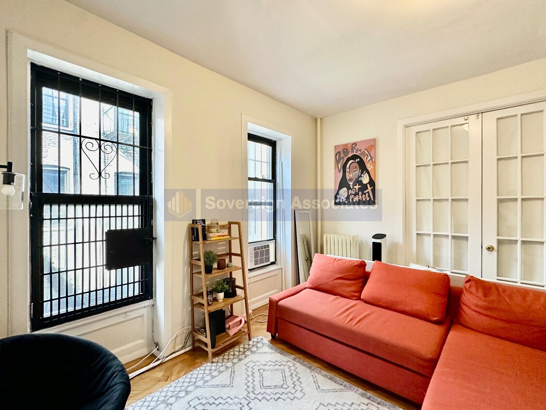 Primary Photo - 209 West 108th Street