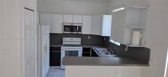 Foto del edificio - 2870 SE 15th Rd