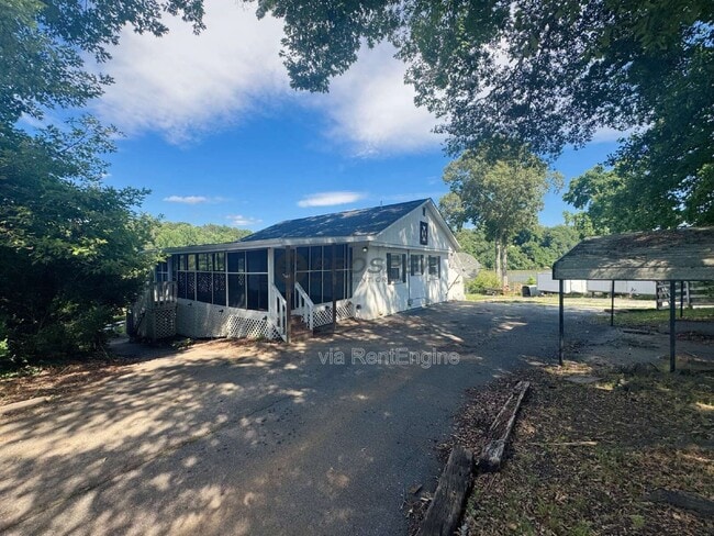 Photo - 746 Pistol Club Rd House
