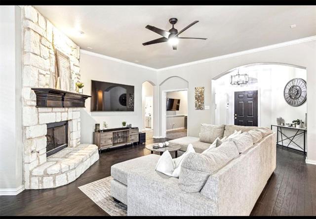 Foto del edificio - 5728 Sugar Maple Dr