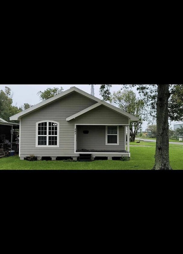 Primary Photo - 402 Grigsby Ave