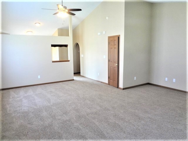 Building Photo - 505 Clear Creek Drive