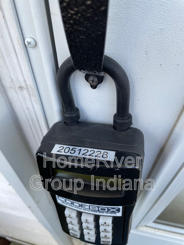 Foto del edificio - 118 Maple Ln