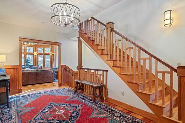 Building Photo - 20 Yellow Birch Cir