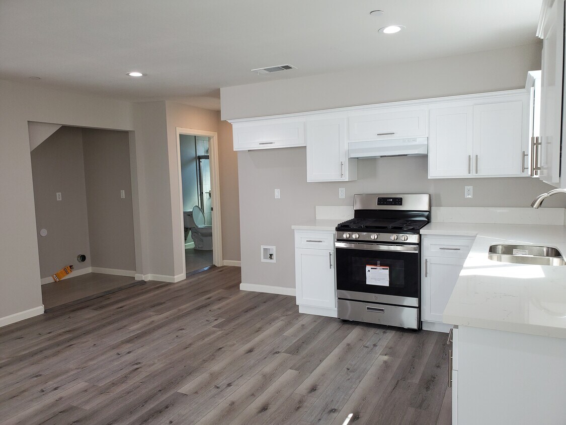 Foto principal - 601 W 46th St