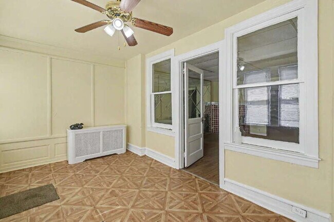 Building Photo - 5335 Willows Ave