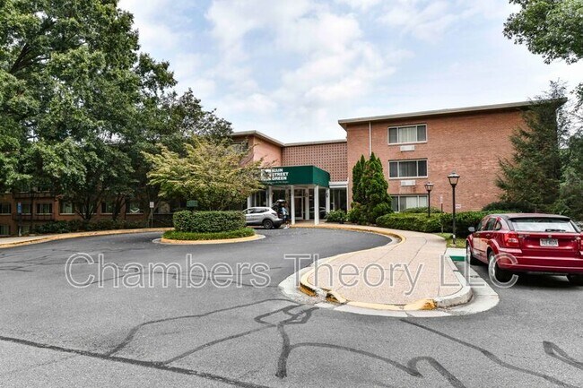 Foto del edificio - 10570 Main St