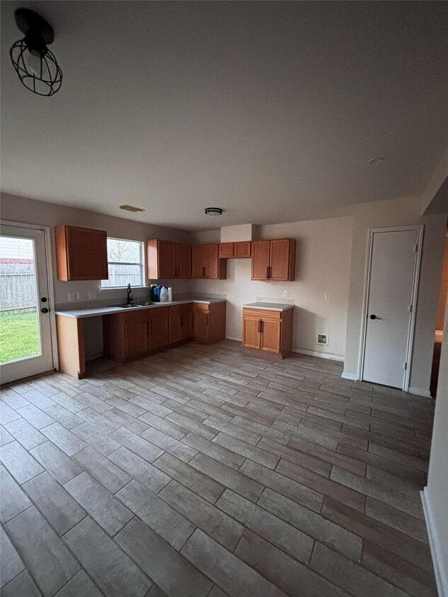 Foto del edificio - 1235 Chalk Rock Dr