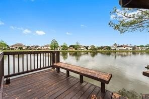 Foto del edificio - 22406 Miramar Crest Dr
