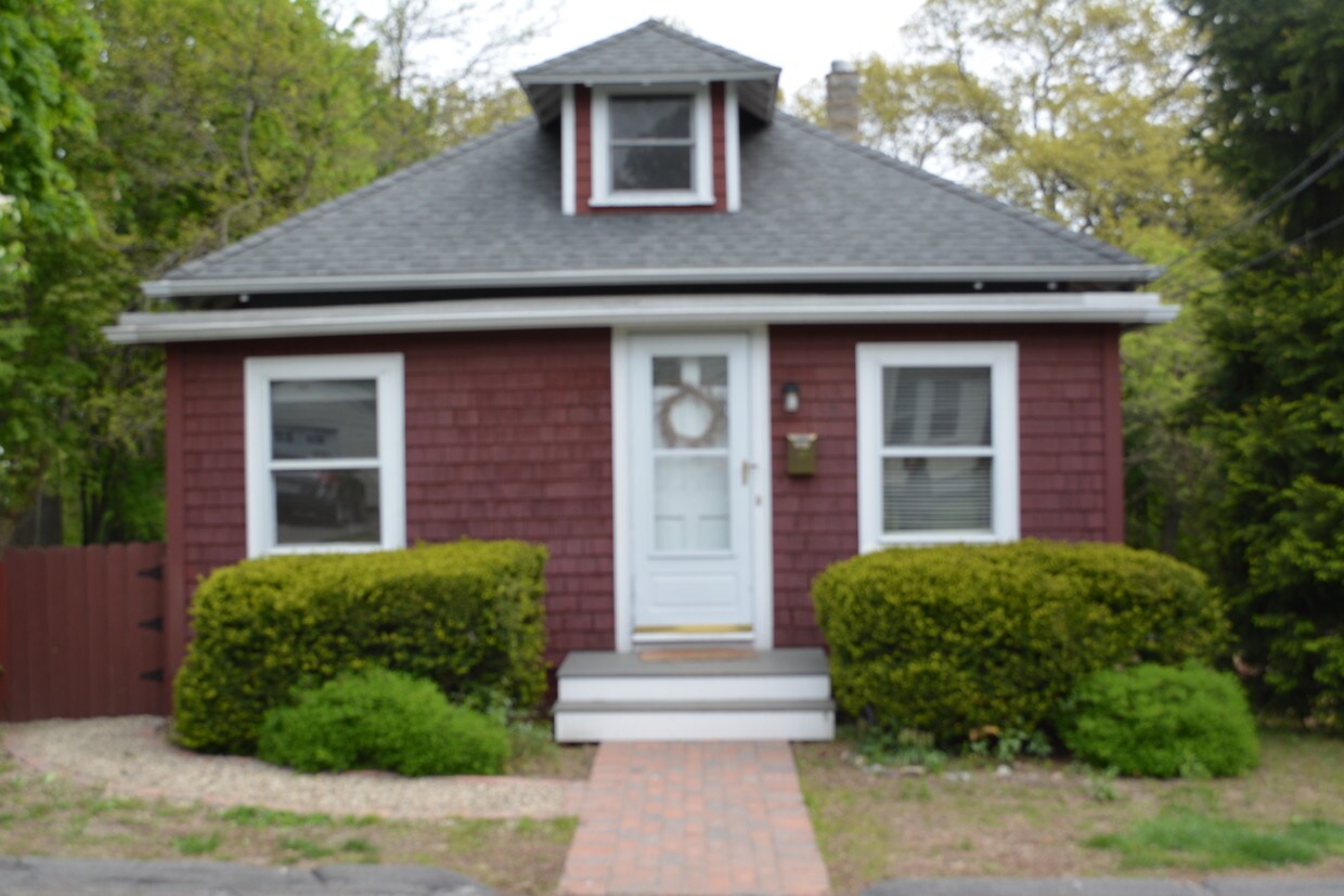57 Taft Ave, Lexington, MA 02421