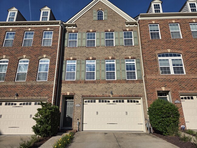 Foto del edificio - 5415 Stream Bank Ln