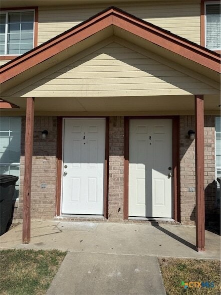 Building Photo - 4302 Jeff Scott Dr