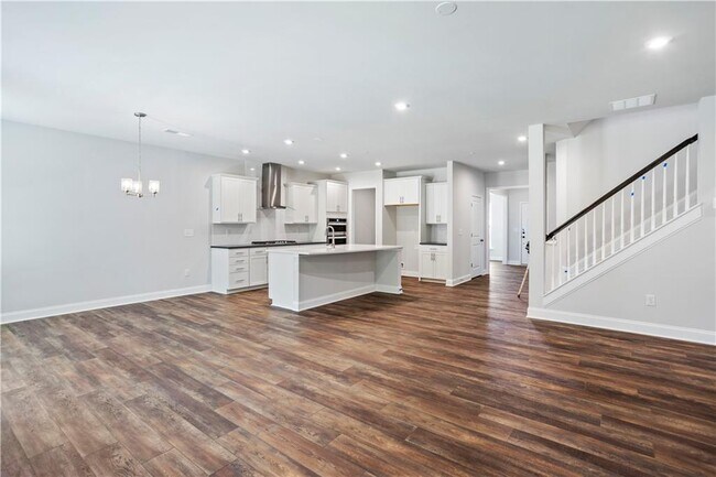 Building Photo - 425 Greyfield Dr