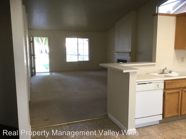 Foto del edificio - 3 br, 2 bath House - 345 Buena Vista Ct